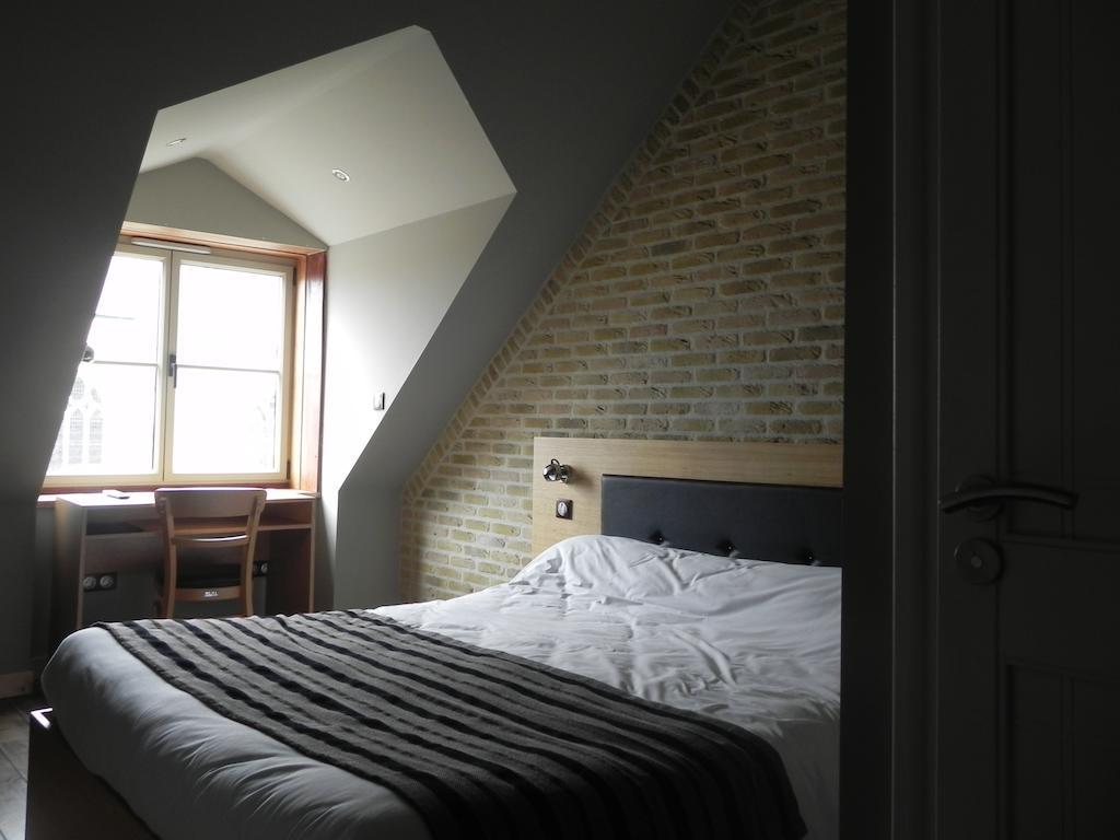 Hotel - Restaurant Au Tonnelier Bergues Szoba fotó