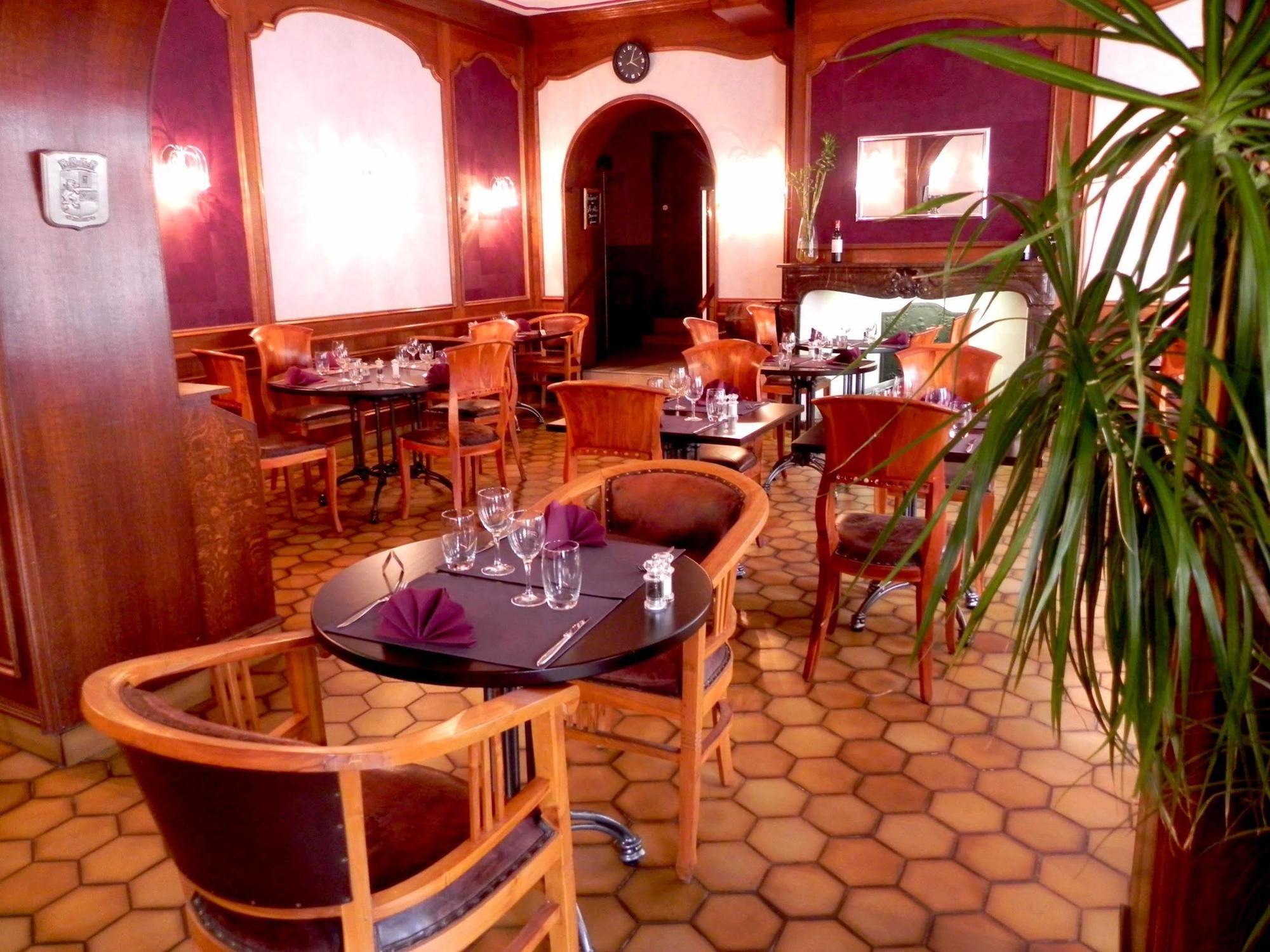 Hotel - Restaurant Au Tonnelier Bergues Kültér fotó